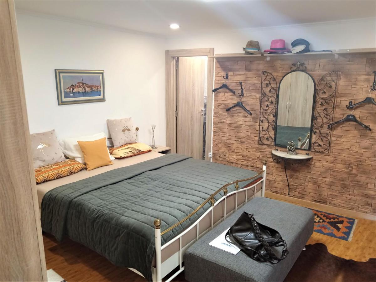 Apartman Speranza 罗维尼 外观 照片