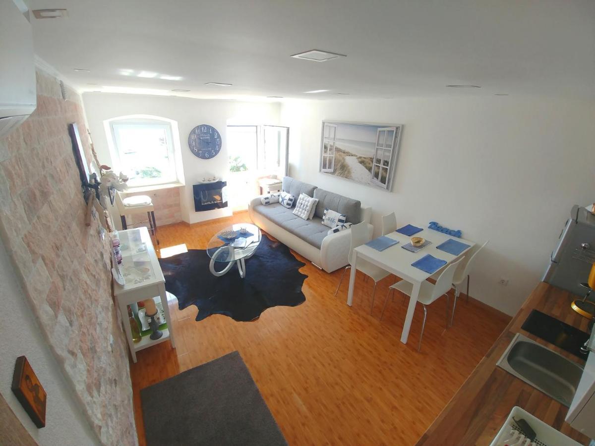 Apartman Speranza 罗维尼 外观 照片